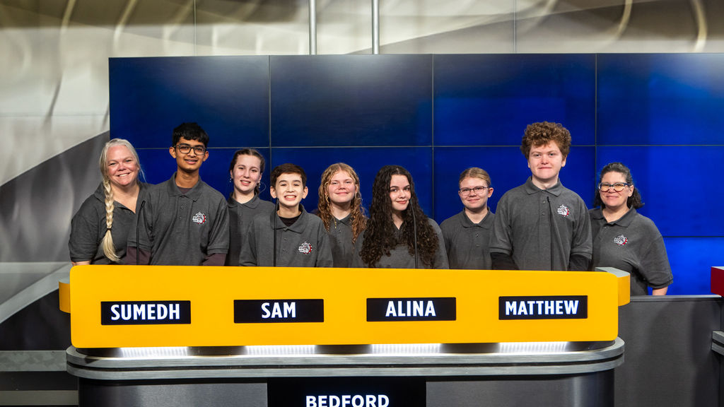 the bedford bulldogs hold off the souhegan sabers on granite state challenge