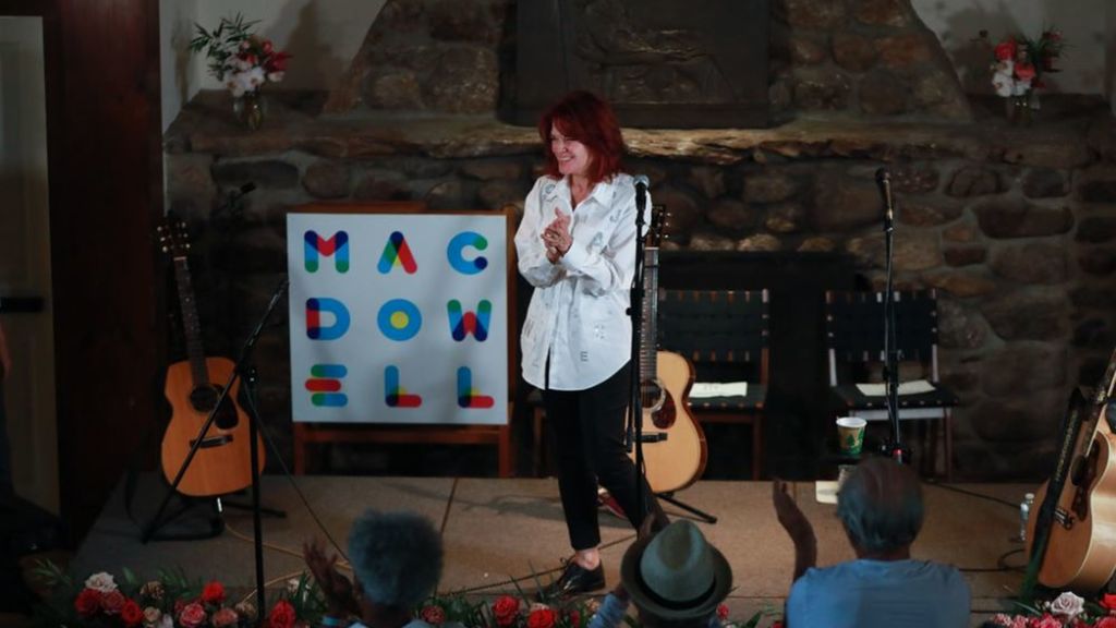 rosanne cash to receive macdowell medal for contributions to american culture